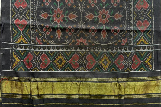 Classical Chhabdi Bhat Patola shawl