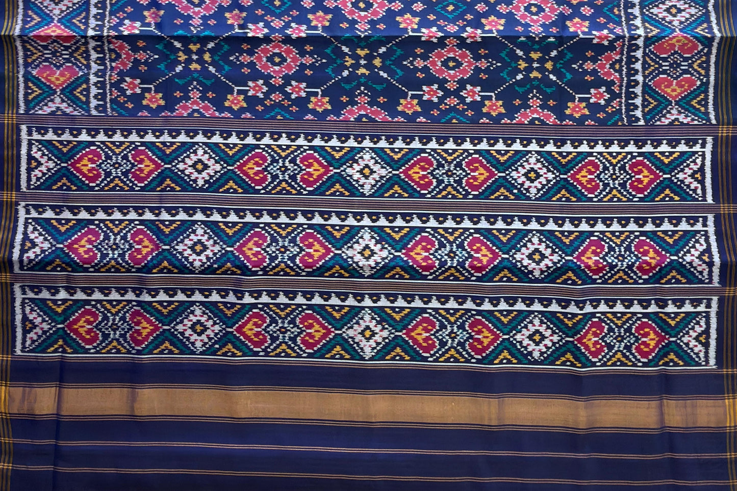Royal Navy Ratan Chokdi Patola Saree