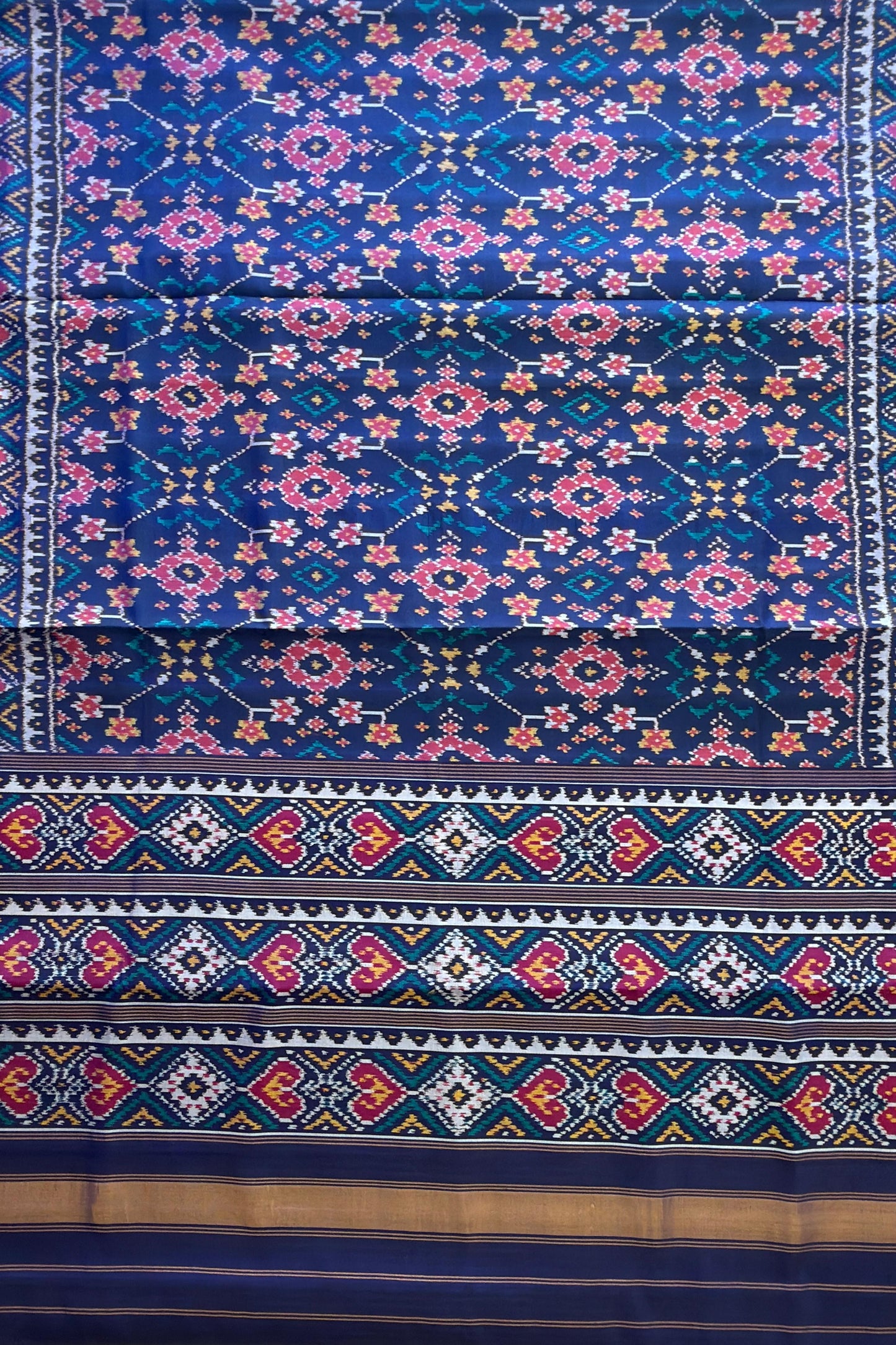 Royal Navy Ratan Chokdi Patola Saree