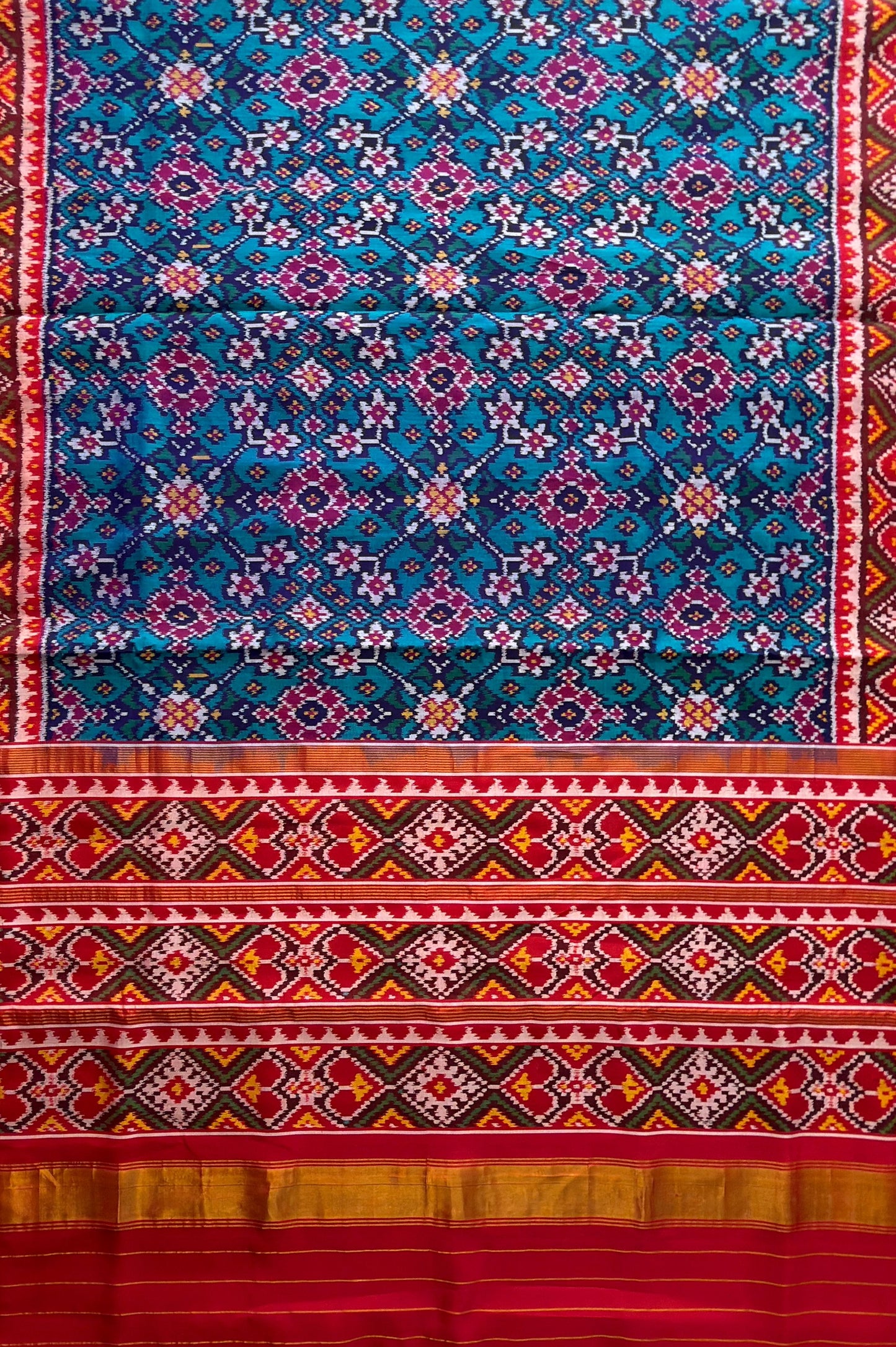 Blue‑Red Contrast Ratan Chokdi Patola Saree