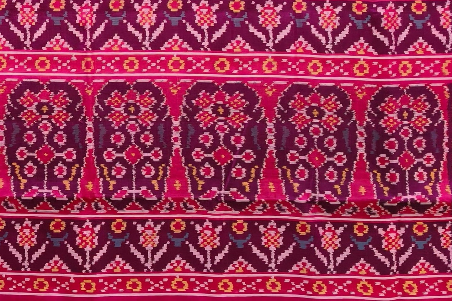 Blue Multi‑Figure Narikunj Patola Saree